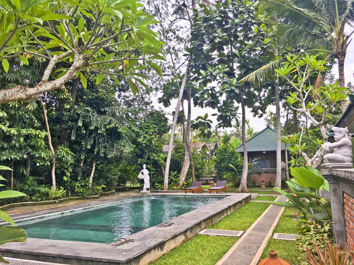 Wana Ukir Ubud Esterno foto