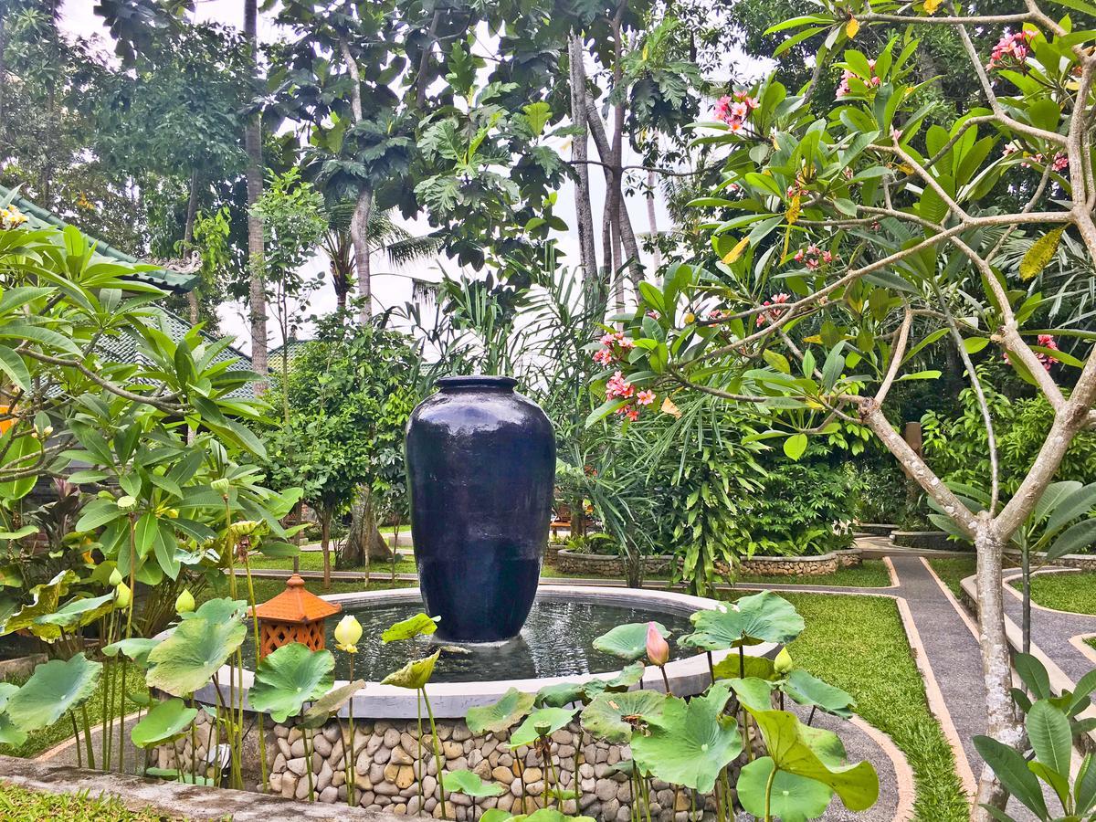 Wana Ukir Ubud Esterno foto