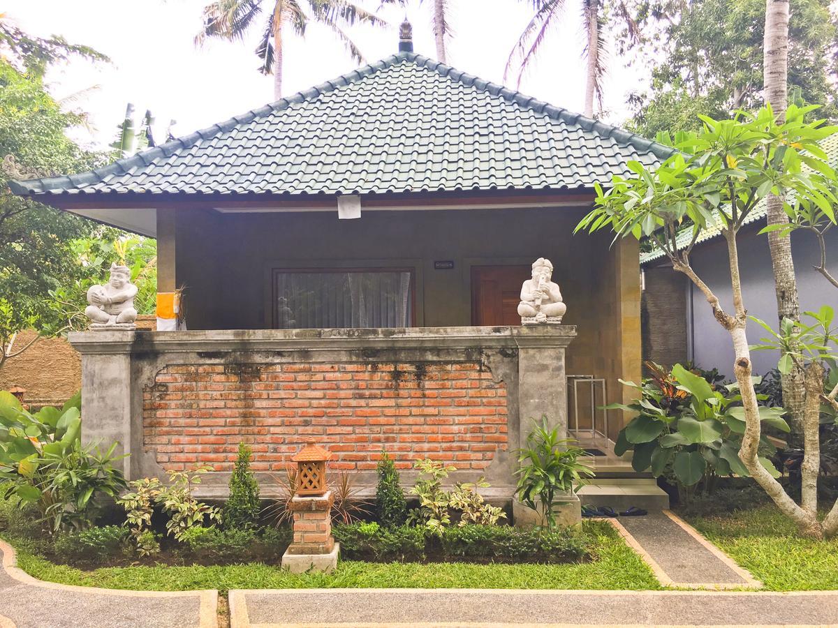 Wana Ukir Ubud Esterno foto